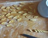 Foto del passaggio 3 della ricetta Lenticchie beluga con foglie di pasta fresca