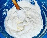 A picture of step 1 of Creamy Horseradish Steak Topping.