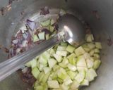 चना दाल तोरई के साथ (chana dal torai ke sath recipe in Hindi) रेसिपी चरण 3 फोटो