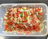 Foto del paso 2 de la receta: Tacos integrales de pollo con verduras y salsa cremosa