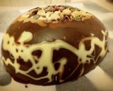 Foto del passaggio 8 della ricetta Uova di Pasqua variegato con frutta secca