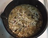 Foto langkah ke 2 dari resep Fungi Risotto.