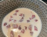 Foto langkah ke 3 dari resep Korean Strawberry Milk Chessee.