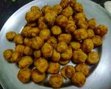 A picture of step 7 of Soya manchurian.