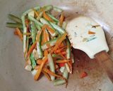 Foto langkah ke 2 dari resep Tumis Timun Wortel.