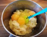 Foto langkah ke 2 dari resep Cheese Crispy Choux.