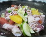 Hình bước làm 1 của món Mực xào