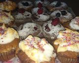 Áfonyás - málnás - fehér csokis muffin recept fázis 13 fotója