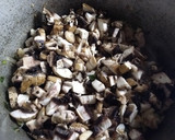 Foto del paso 5 de la receta: Risotto de pollo y hongos súper fácil