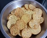મેંદા ની પૂરી (Maida Poori Recipe In Gujarati) રેસીપી સ્ટેપ2ફોટો