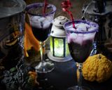 Une image de l'étape 3 de Cocktail Halloween : purple vodka.
