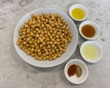 A picture of step 2 of Hummus.
