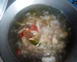 รูปขั้นตอนการทำที่ 3 ของ ต้มแซบหมูใส่เห็ดฟาง(เนื่องจากหากระดูกอ่อนไม่ได้เลยใช้เนื้อหมูแทน