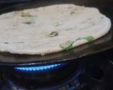 A picture of step 2 of Gobhi Paratha.