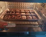 Foto langkah ke 8 dari resep Brownies Shiny Crust.