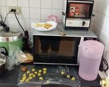 Foto langkah ke 3 dari resep Kue semprit.