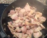 A picture of step 1 of Caramelized Pork Belly.