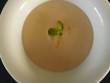 Crema de coliflor y nuez moscada