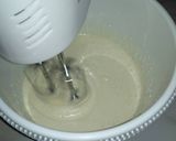 Foto langkah ke 2 dari resep Bolu kukus cetakan.