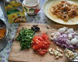 A picture of step 2 of Special Prawns masala gravy.
