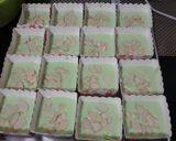 Foto langkah ke 6 dari resep Hokaido chiffon cup cake pandan almond.
