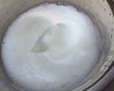 A picture of step 5 of Mini Cheesecakes.