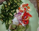 Foto langkah ke 1 dari resep Tumis Cumi Asin Cabe Ijo Pete.