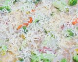 Foto langkah ke 5 dari resep Orak-Arik Shirataki Keju.