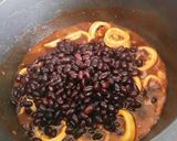 Foto del paso 9 de la receta: Alubias negras con calamares