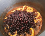 Foto del paso 9 de la receta: Alubias negras con calamares
