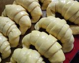 A picture of step 5 of Super Easy Butter Croissants (Medialunas).