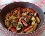 Serpenyős zöldségköret recept fázis 5 fotója