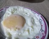 A picture of step 5 of Half fry egg.