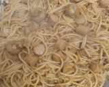 Gambar langkah 13 resipi Spaghetti Goreng.