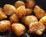 A picture of step 2 of Lasania batata.