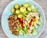 Foto langkah ke 7 dari resep Chicken grill & garlic potatoes & salad (saus thousand island).