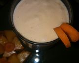 A picture of step 2 of Carrot papaya and banana smoothie.