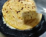 A picture of step 7 of Egg Lachha Paratha.