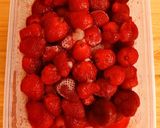 Foto langkah ke 1 dari resep Jus Strawberry.
