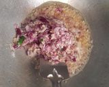A picture of step 3 of Lehsuni dal palak.