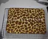 Foto langkah ke 12 dari resep Tokyo Banana Chocolate Roll Cake.