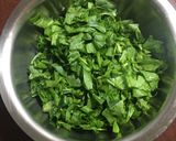 A picture of step 1 of Palak Aloo.