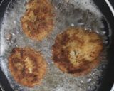 A picture of step 5 of Potato cakes.