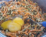 Foto del paso 3 de la receta: 🇮🇳 Hamburguesas u omelette de porotos mung