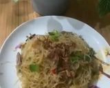 Foto langkah ke 4 dari resep Bihun Goreng Bahagia.