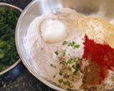 A picture of step 1 of Methi thepla.