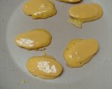 Foto langkah ke 4 dari resep Mini Pancake Banana.