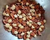 A picture of step 6 of Frédéric's Home-Made, Organic Pecanamia.