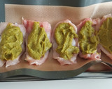 Foto del paso 3 de la receta: Rollitos de conejo rellenos de puré de guisantes y mango