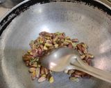 A picture of step 2 of Oats breakfast premix.